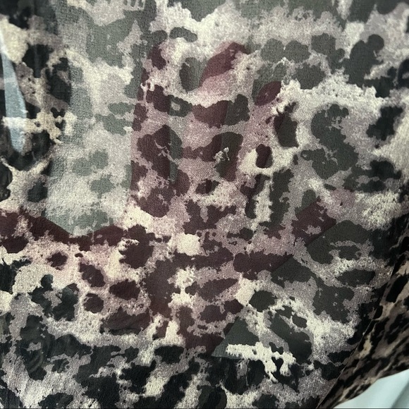 Kenneth Cole New York (EUC) 100% SILK Top, Size 12 - Picture 8 of 12